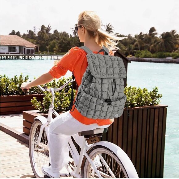 Quilted puffer backpack - Picture 4 of 8